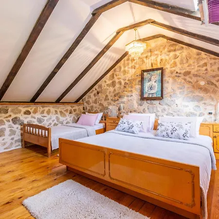 Pet Friendly In With Wi-fi Дом отдыха Vrgorac
